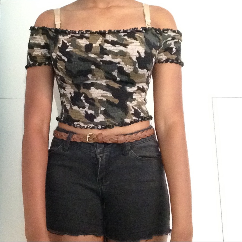 Camo Off the Shoulder Crop Top